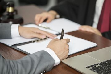 离职后去公司拷贝资料违法吗